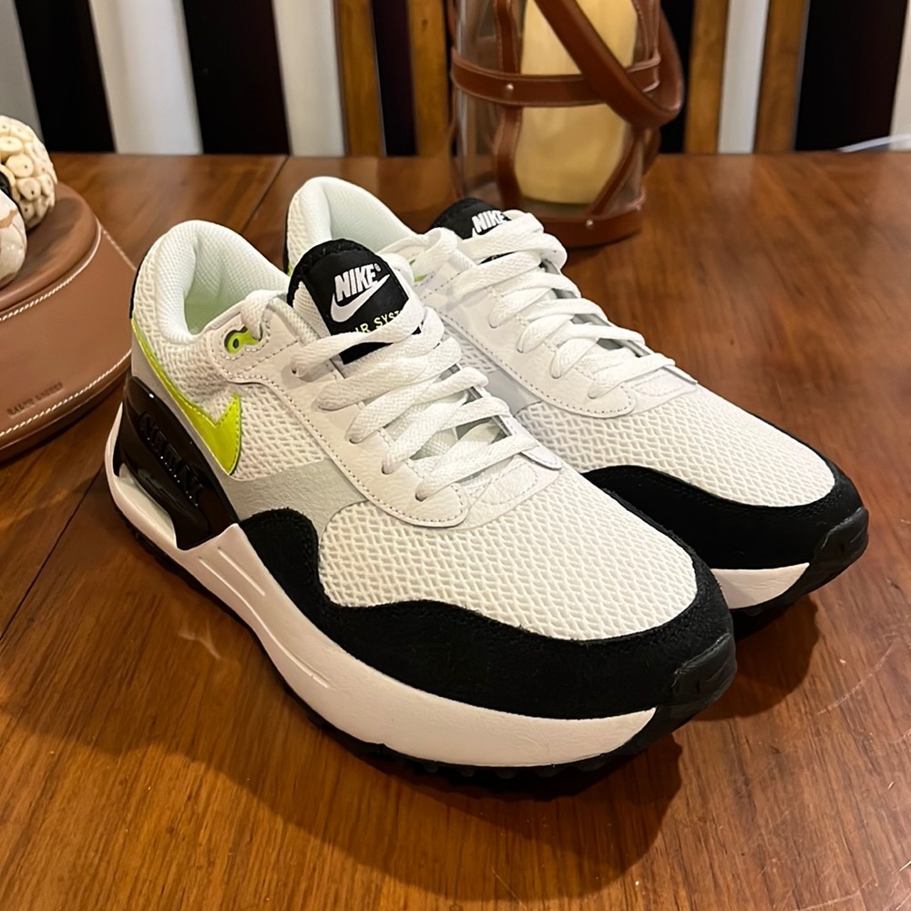 Nike Air Max SYSTM System Shoes Sneakers new DM9537 100 white volt Men’s Size 10